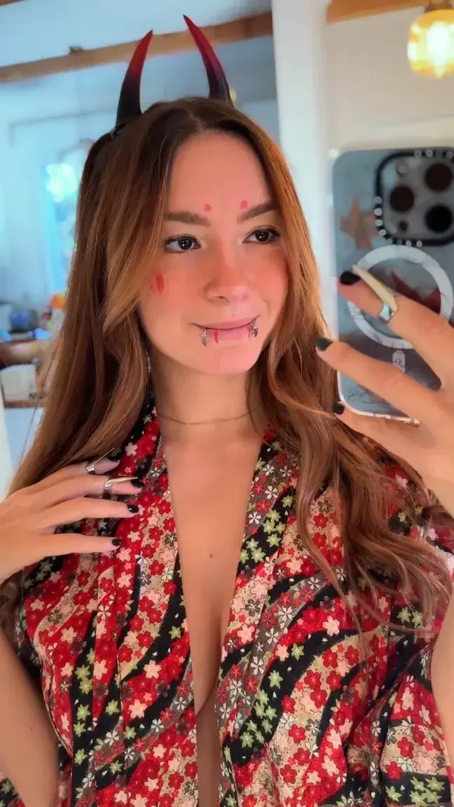 marie20 - Photo exclusive MYM 19 | French Modèles