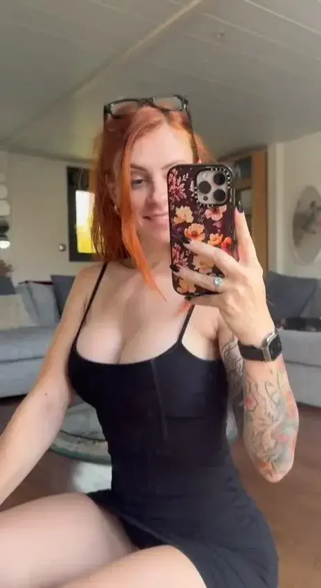 Leak & nude MYM — Sweetbodymary : « Abo free, le code: DOUCE si tu veux qu'on discute 😚 » (MYM)