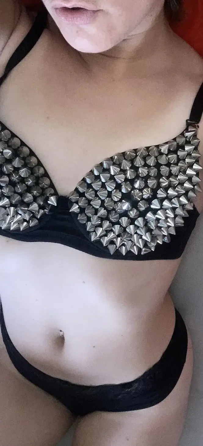 qui s’y frotte… s’y pique 👙