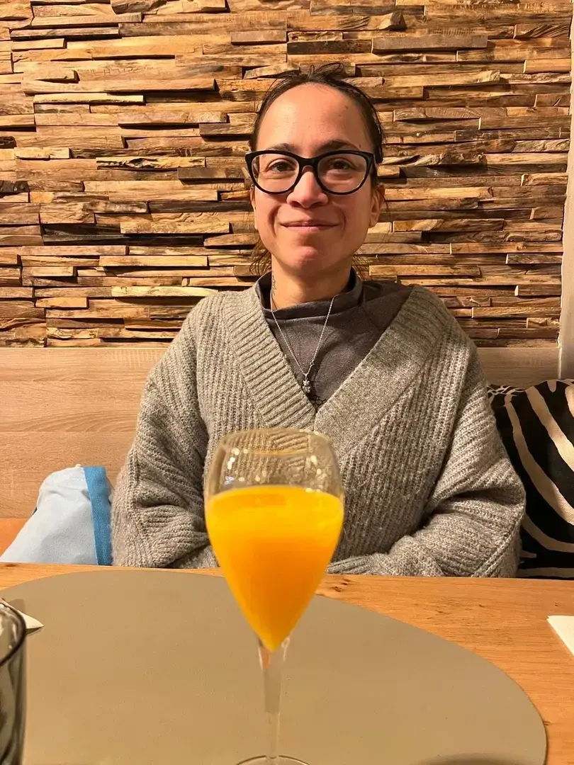Leak & nude MYM — Plume_xoxo : « A un de mes restaurants préférés de BruxellesCode FREE pour abonnement gratuit 💕 » (MYM)