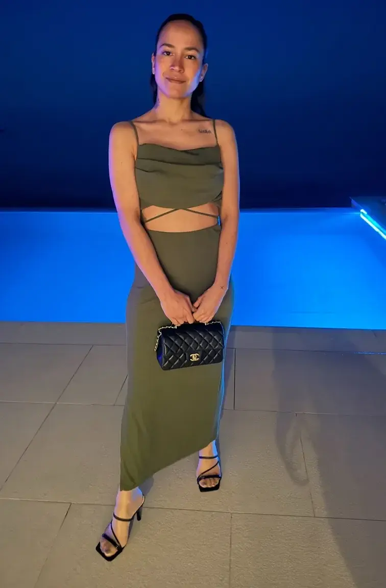 Cam et show sur insta : plume.xoxoVidéo personnaliséeEt autres à discuter en messagerie privée 😘 écris moi 😘