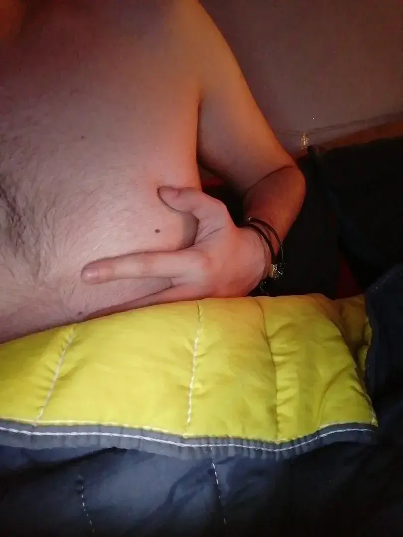 Leak & nude 3 — goldendick