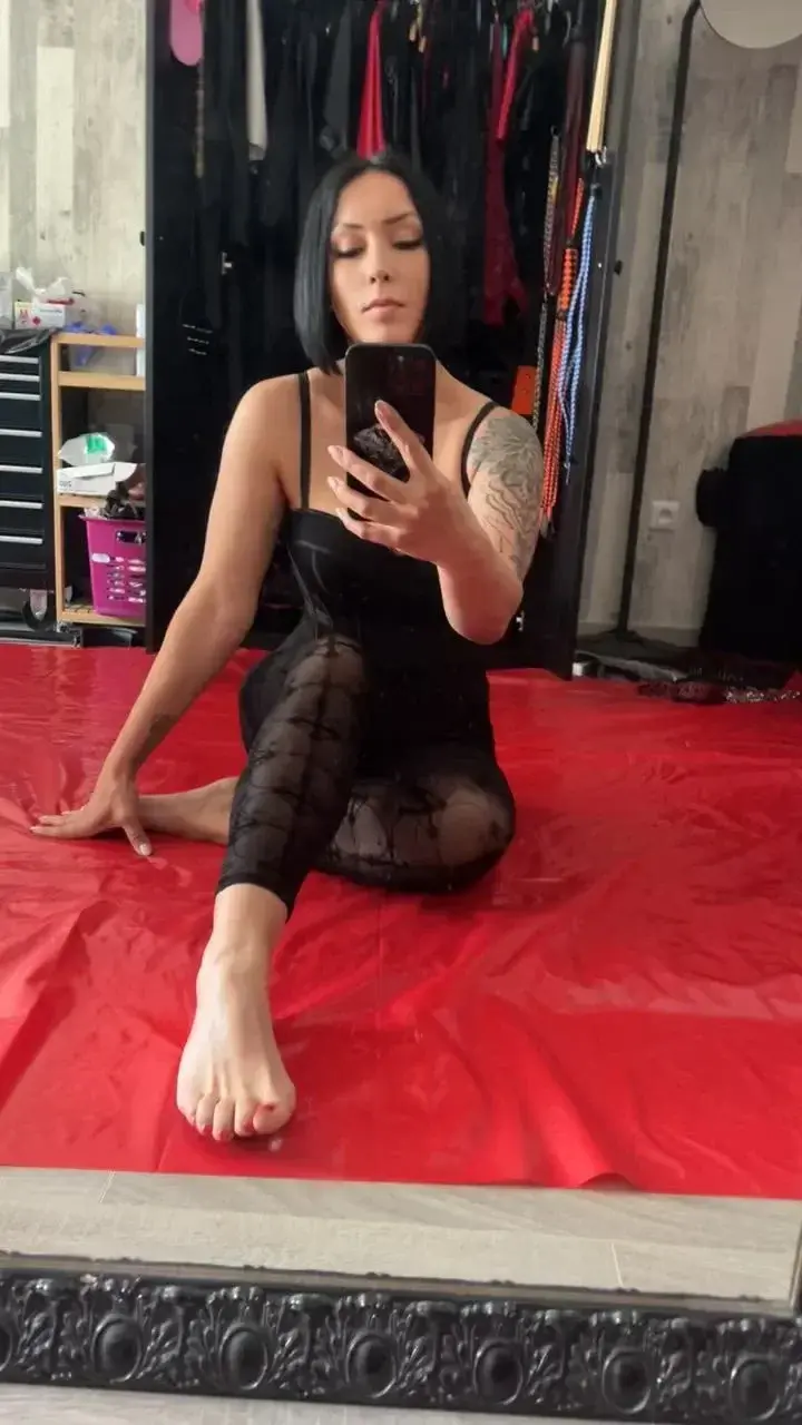 Leak & nude 2 — Melletresors