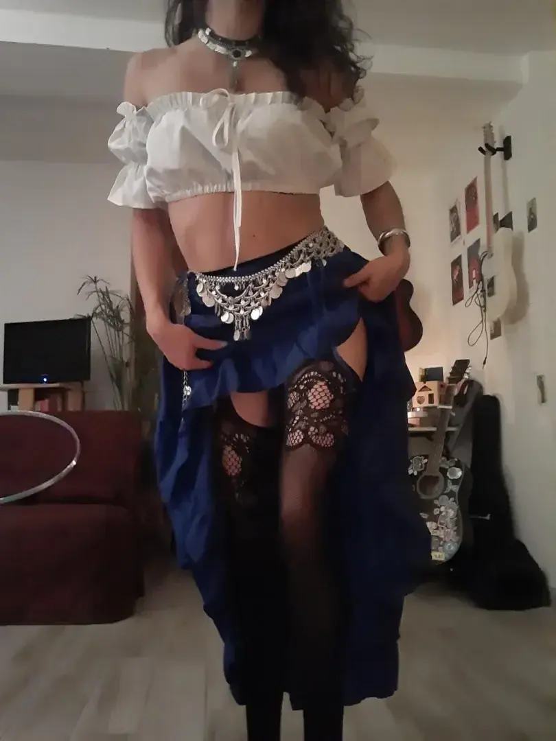 Leak & nude 4 — Divinesmeralda