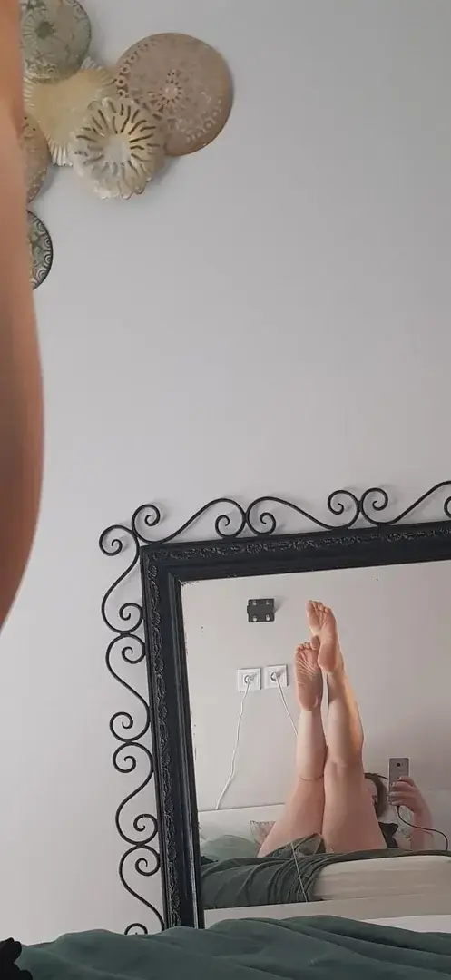 Leak & nude 1 — Pieds_danges