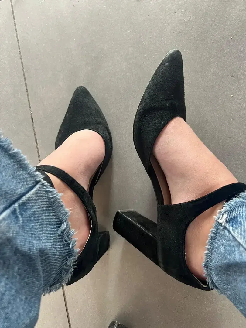 Leak & nude 2 — Jolie_pieds_44