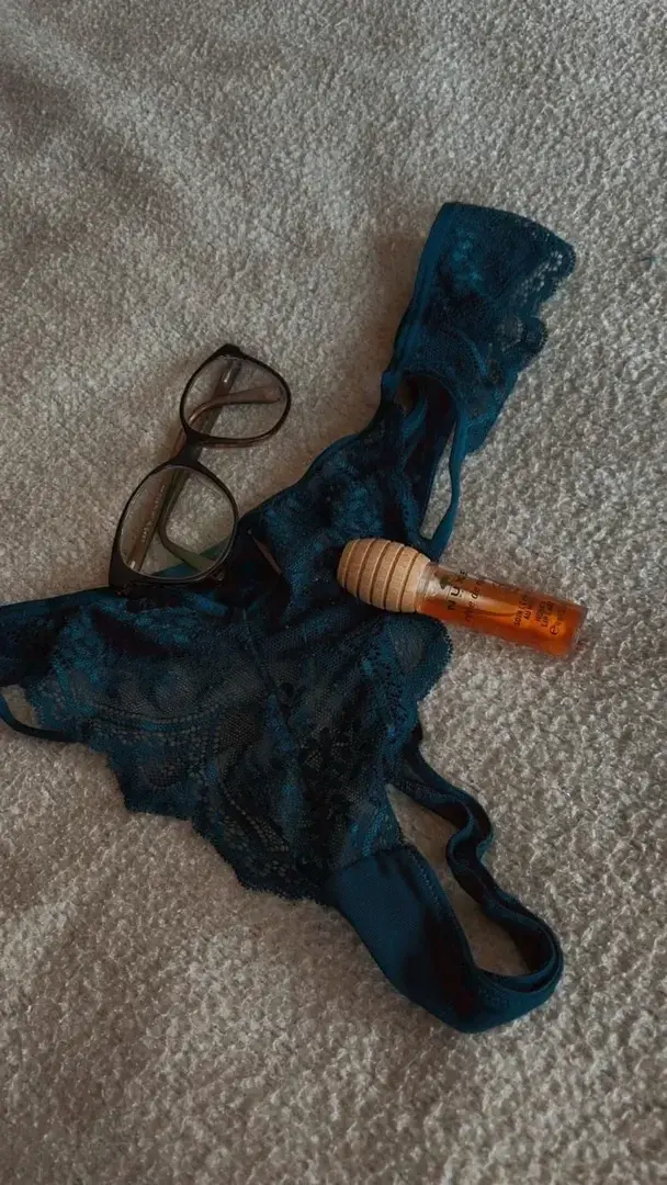 Aussi douce que du miel 😌🍯 #lingerie #bbw #bodypicture #sexy