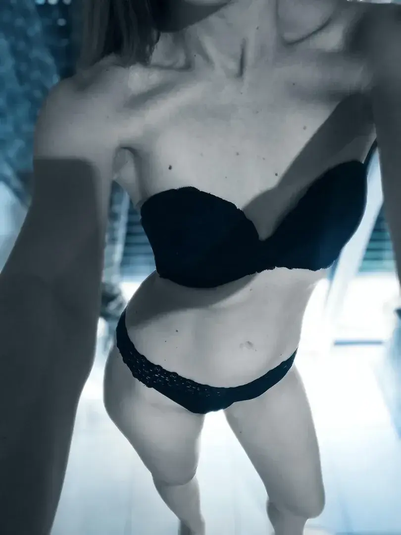 Blondelovely - Photo exclusive MYM 1 | French Modèles