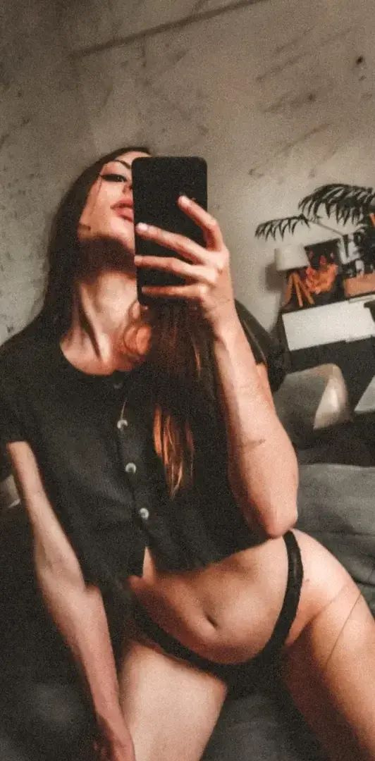 Leak & nude 4 — Koquelicot