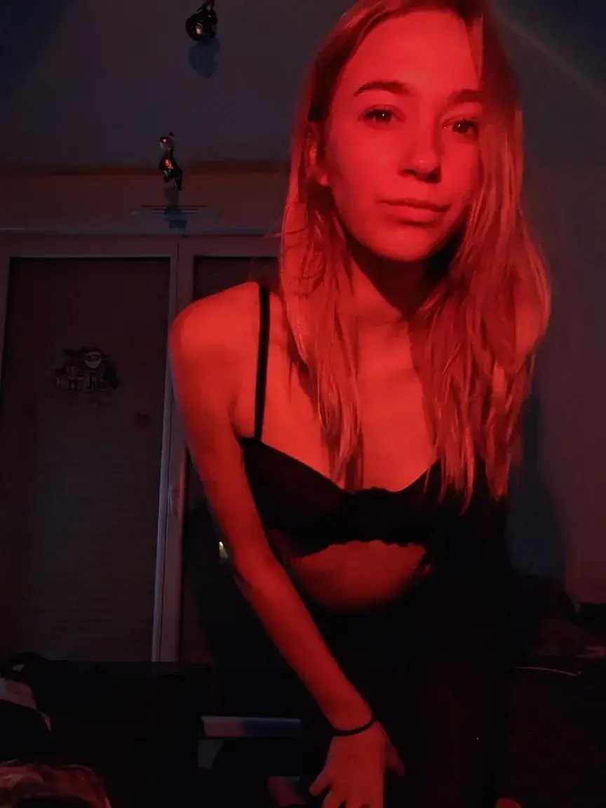 Leak & nude 13 — Elektrik
