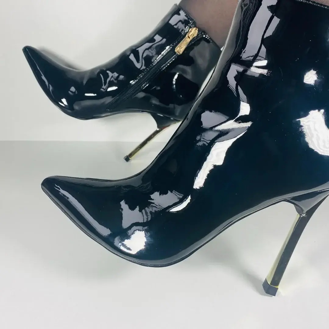 Leak & nude 9 — Ilovehighheels