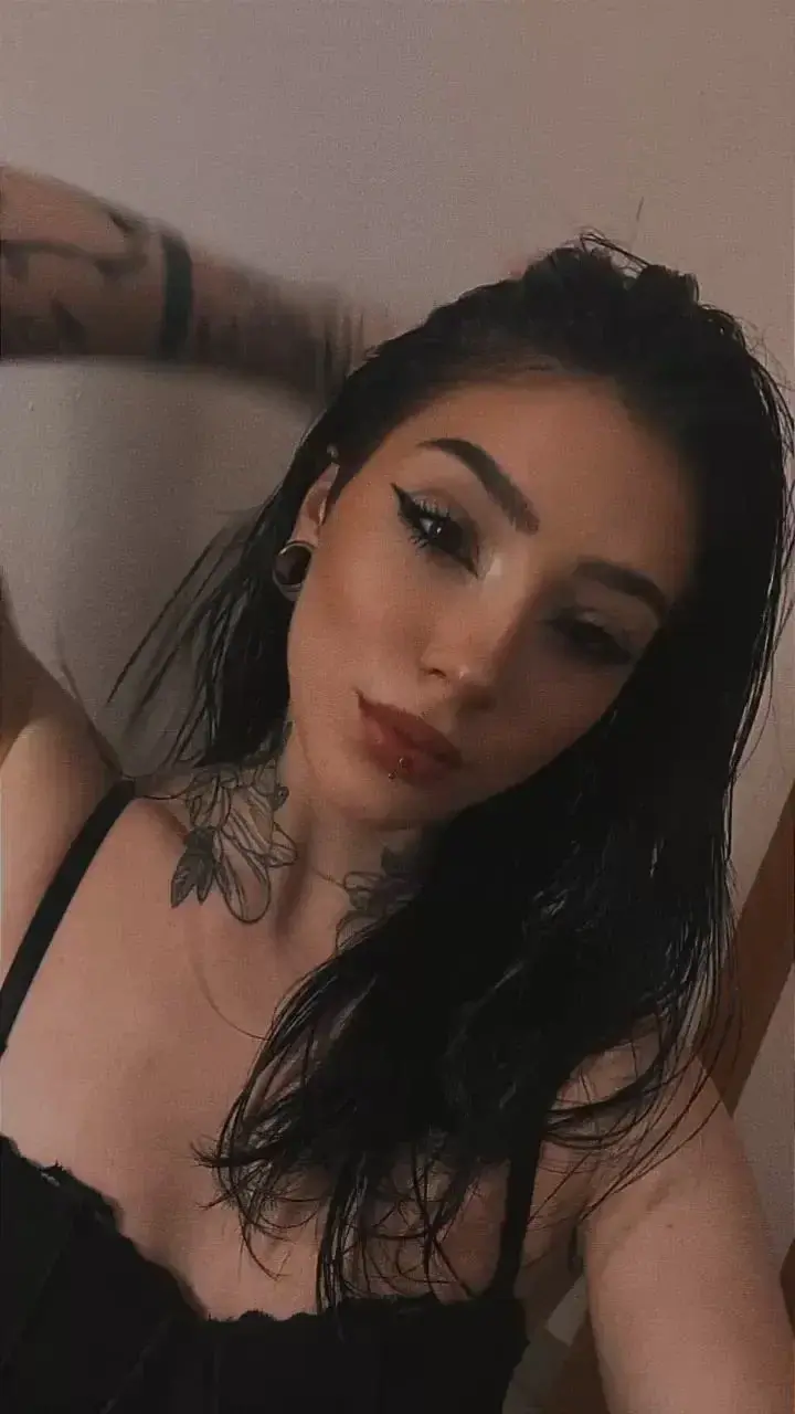 Leak & nude 1 — Lirpa