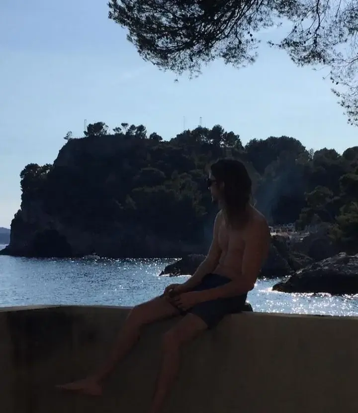 Leak & nude 1 — Mowgli83