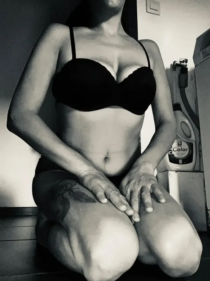 Brunette30 - Photo exclusive MYM 10 | French Modèles