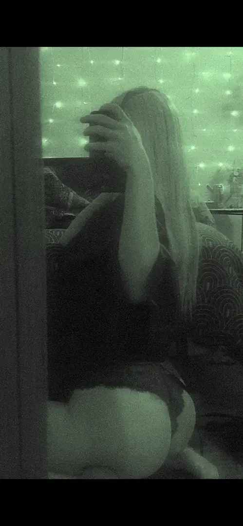 Leak / nude 1 — Elninasnake