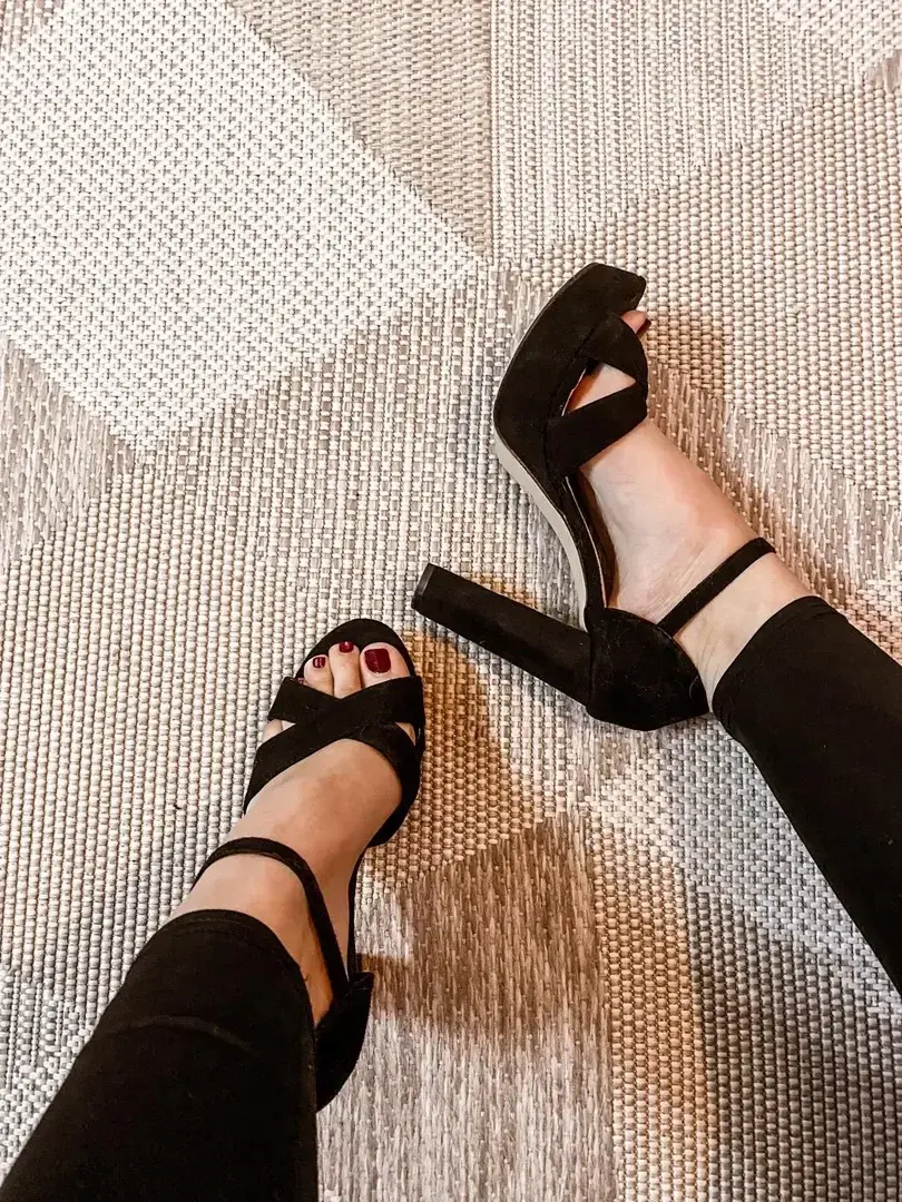 Leak & nude 6 — Feet_x83