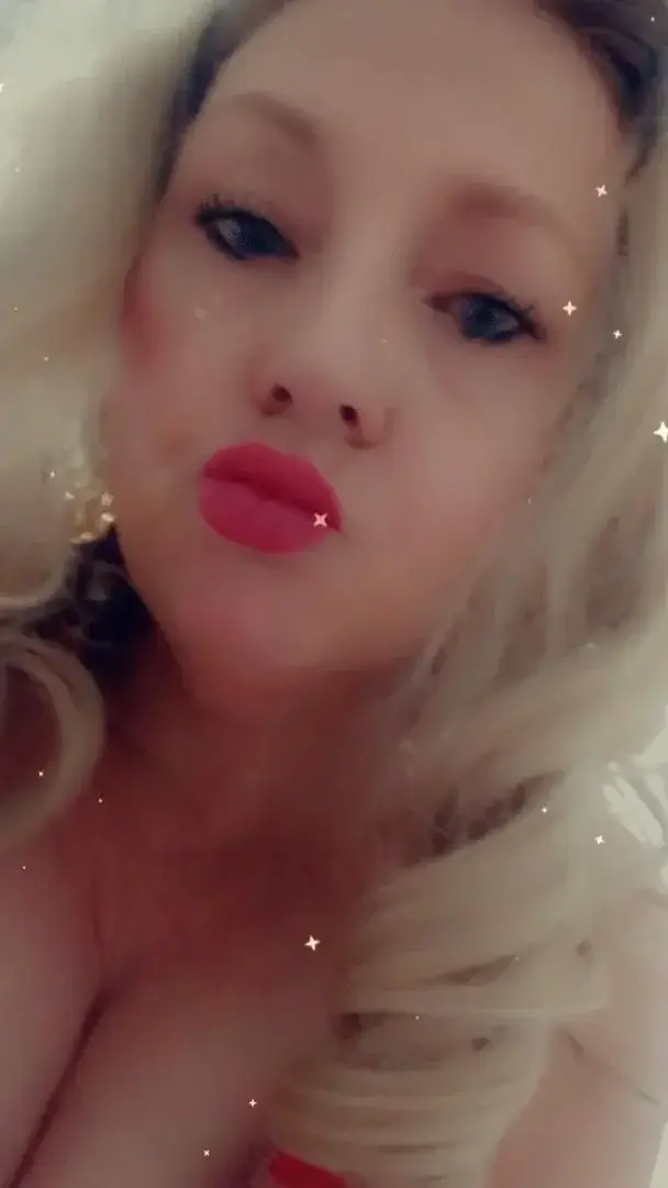 Leak & nude 2 — Laura72