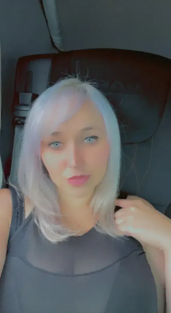 Leak & nude MYM — mariiinah-off : « média » (MYM)