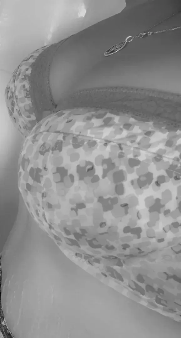 Photo de couverture de Curvy-pique