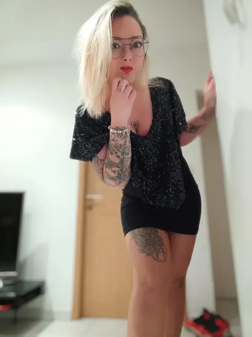 Leak & nude 1 — Candysucette16
