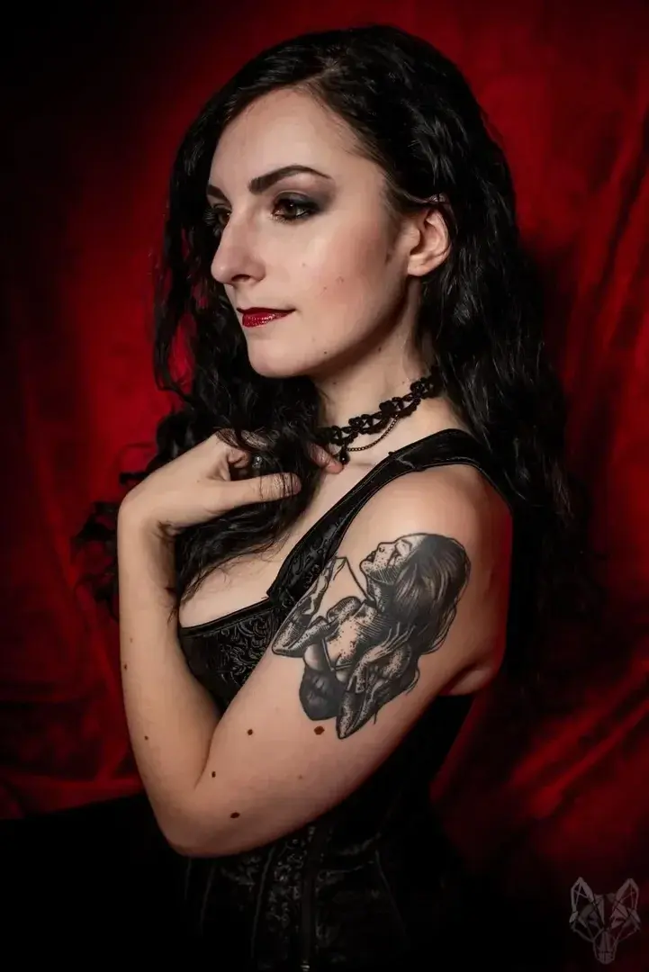 Leak & nude MYM — Mystix-val : « média » (MYM)