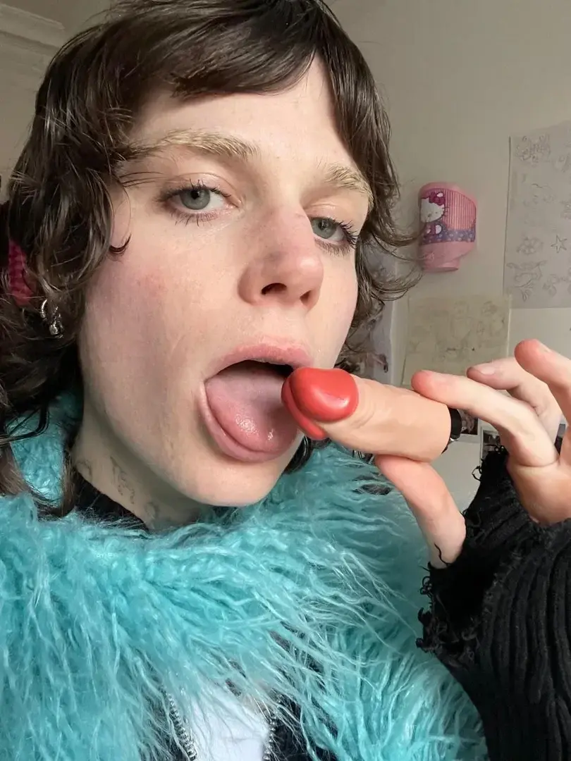 😅😘