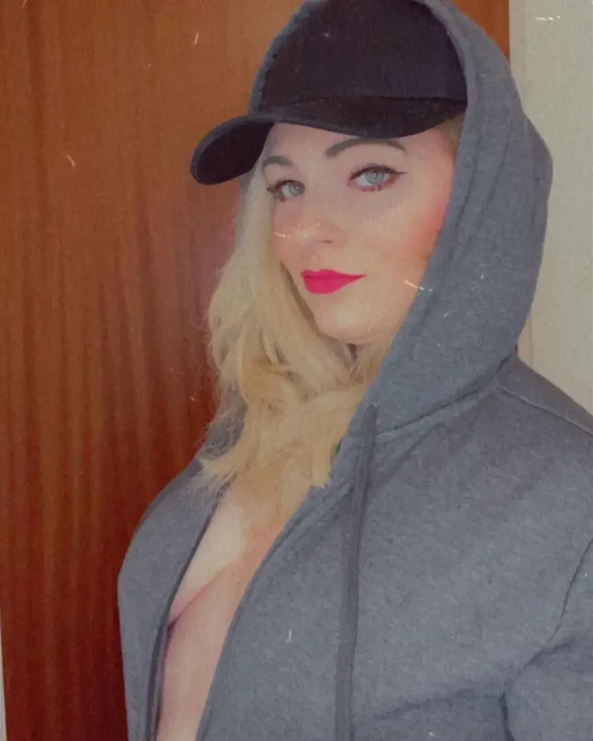 Leak & nude 3 — sadinstagirl_