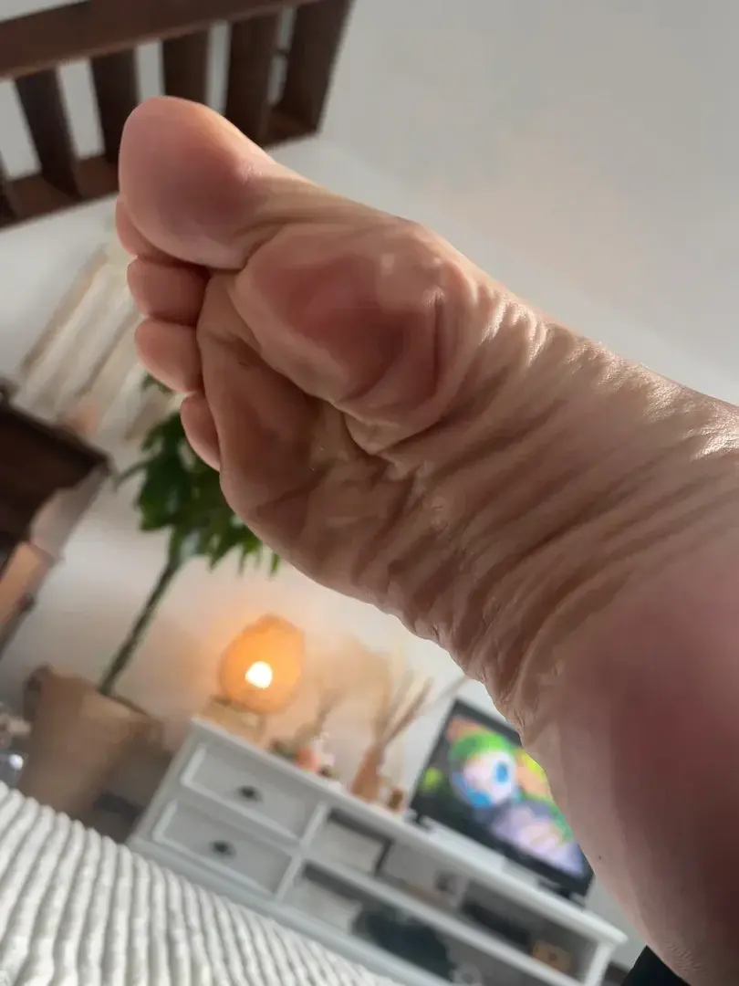 Leak & nude 4 — Pieds-chroniqueurs