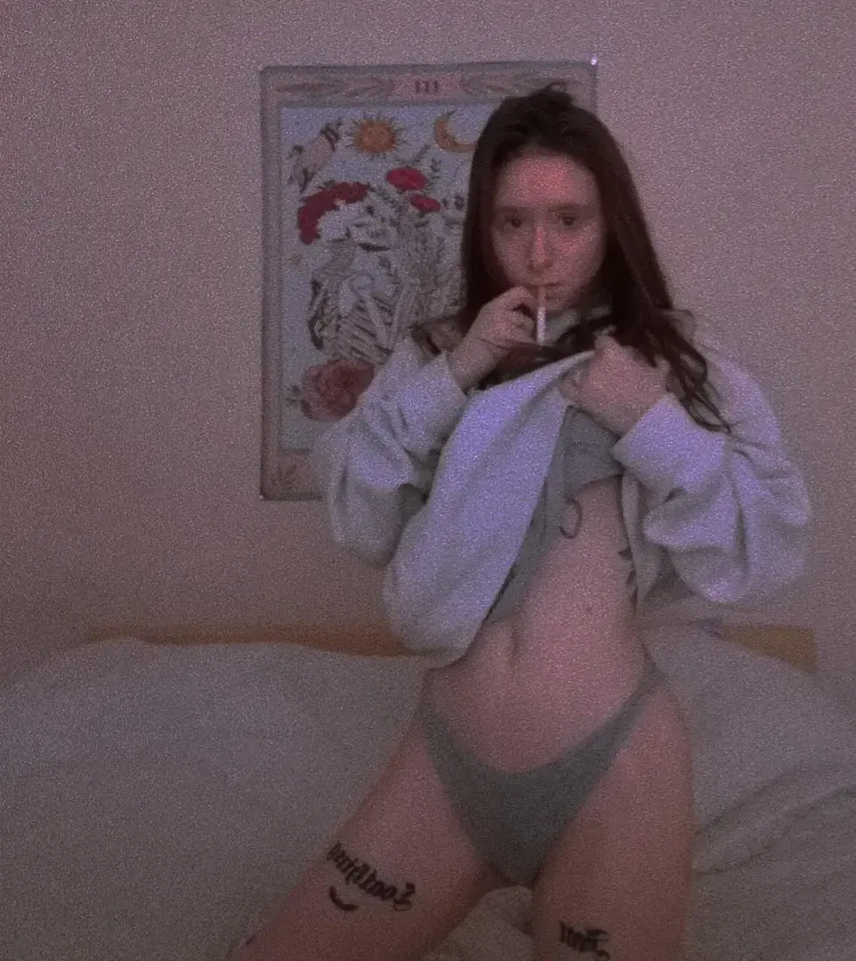 Leak & nude 1 — Loupbleu