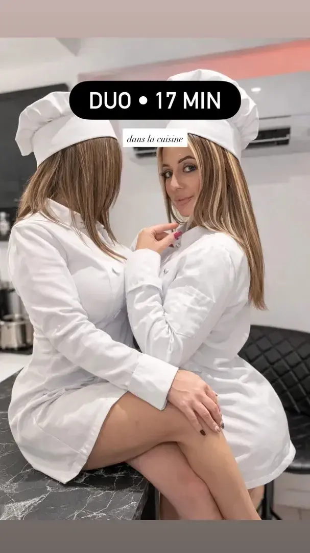 Leak & nude MYM — Capucine-bellova : « Un gâteau au chocolat qui dérape … J’ai terriblement envie de m’occuper de @Giulia_Piana sur le plan de travail 🔥🔥 Avec sa magnifique poitrine et son air coquin j’ai pas su résisté 😍 » (MYM)