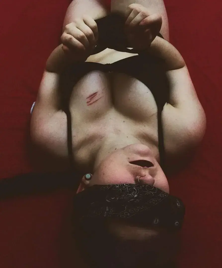 Leak & nude 2 — Louveteaux