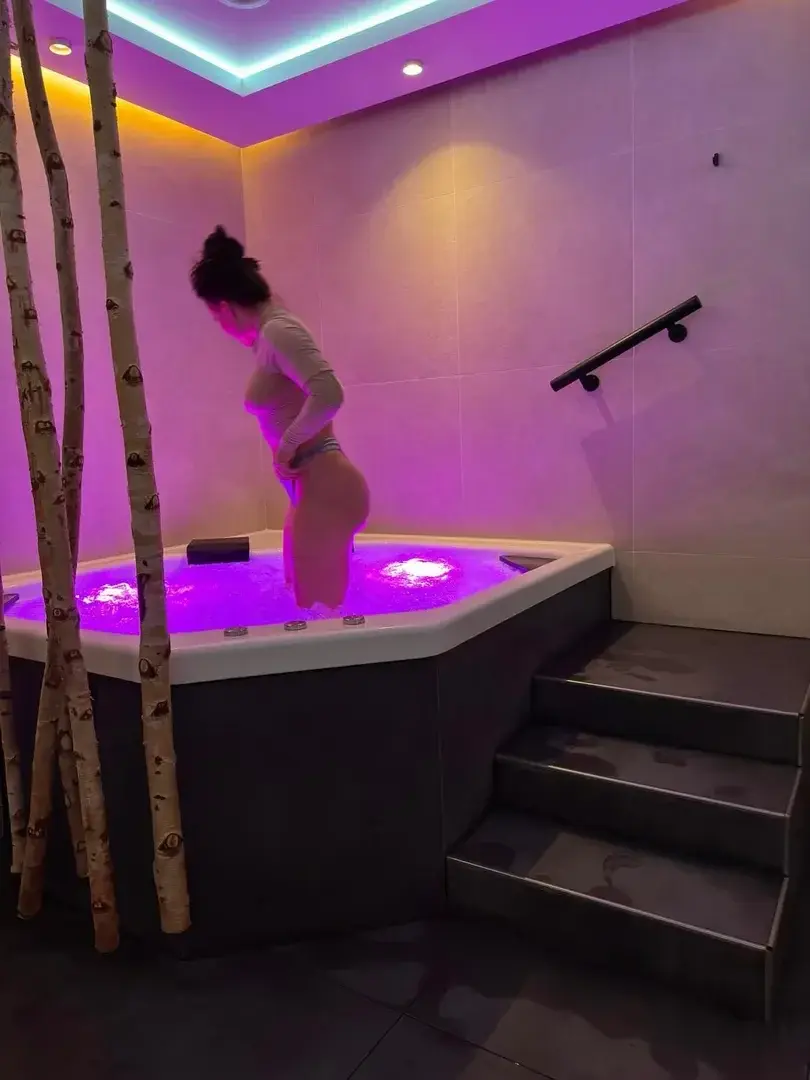 - SPA DAY - use the Code: PROMO20 for 20% off subscription 🥰  How was your day so far?