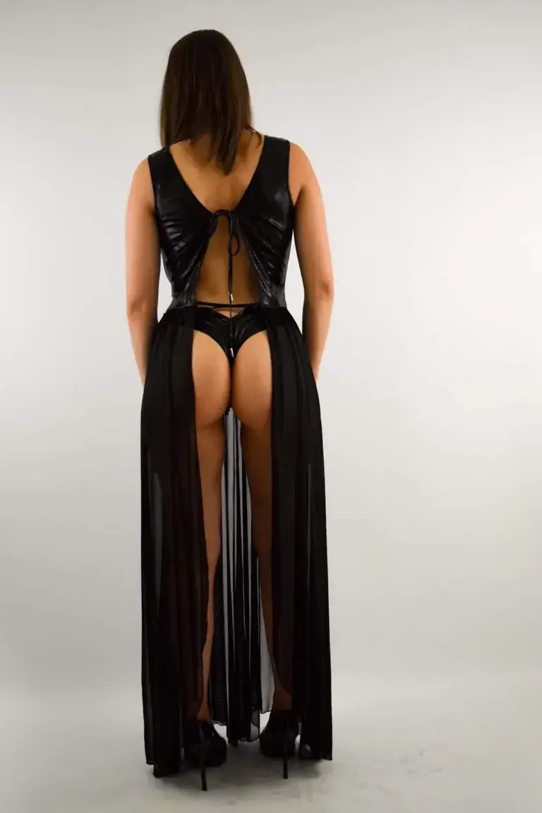 Leak & nude 3 — Linga-yoni