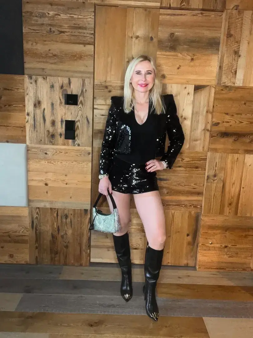 🖤🤩🖤