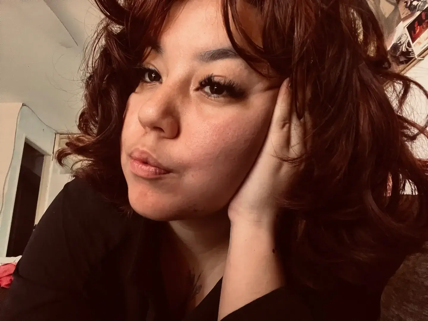 Leak & nude MYM — Rosaliah : « média » (MYM)