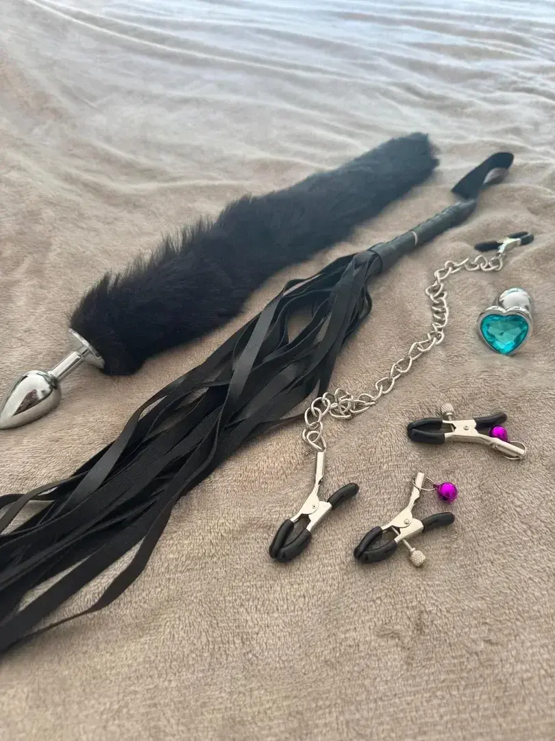 Une toute petite partie de mes petits jouets ! 💋🔥🍒