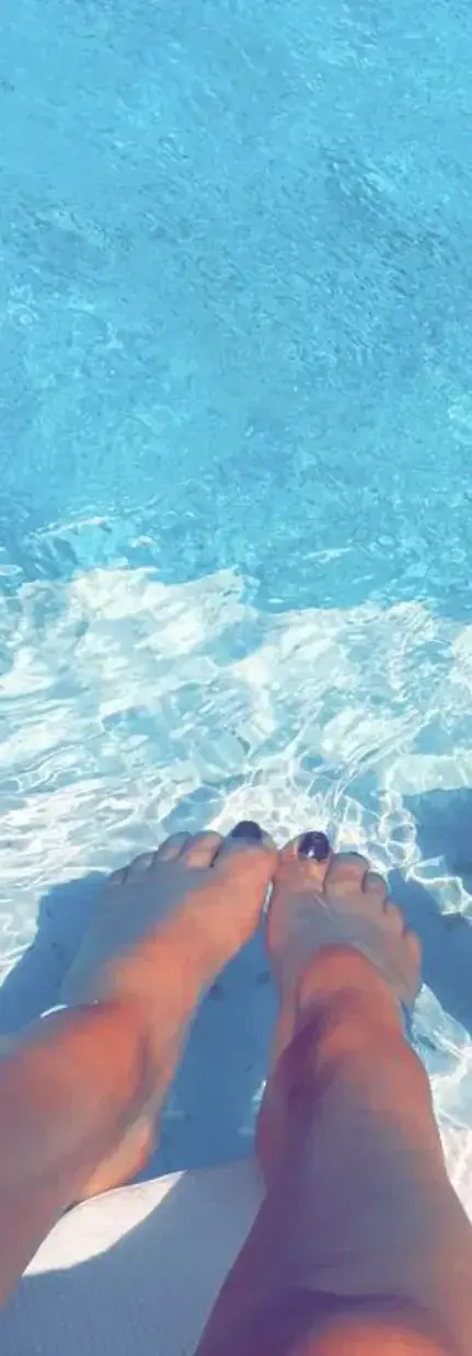 #feet#piscine#pied#ete#photoalademande#videoalademande#fetichiste#aupied