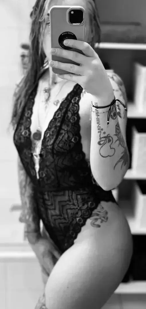 un jolie petit body en dentelle😏🖤