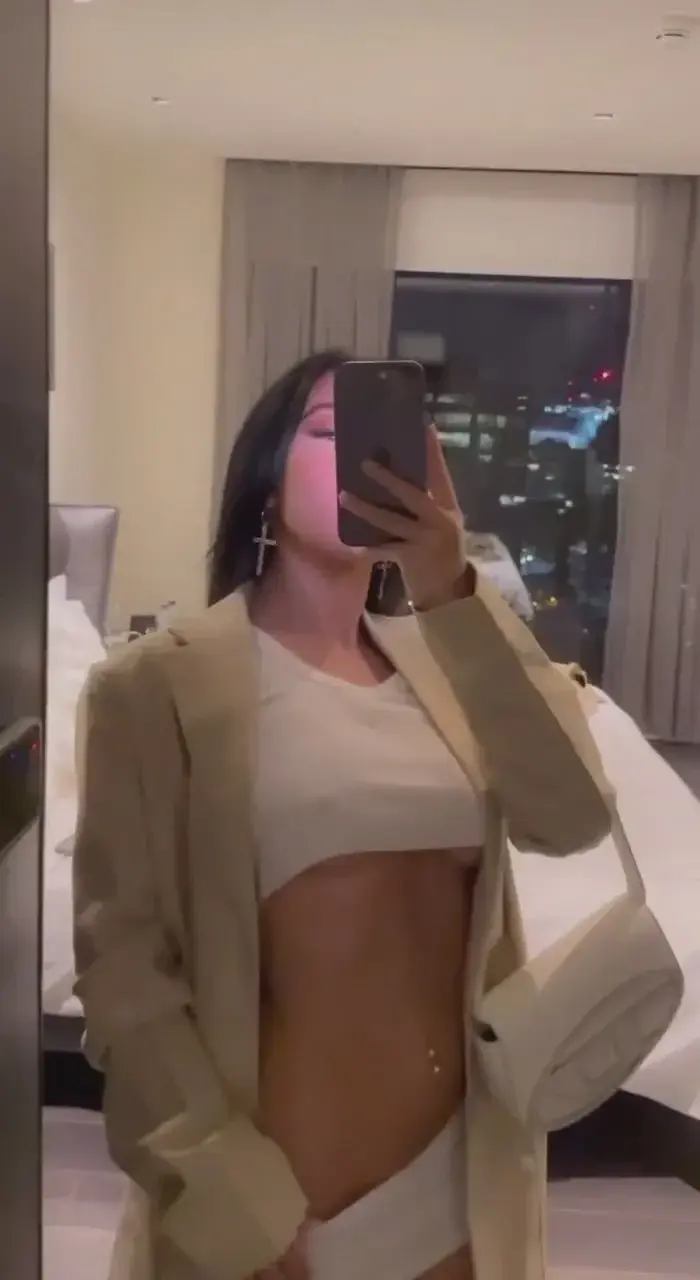 Leak & nude 18 — _santchelita