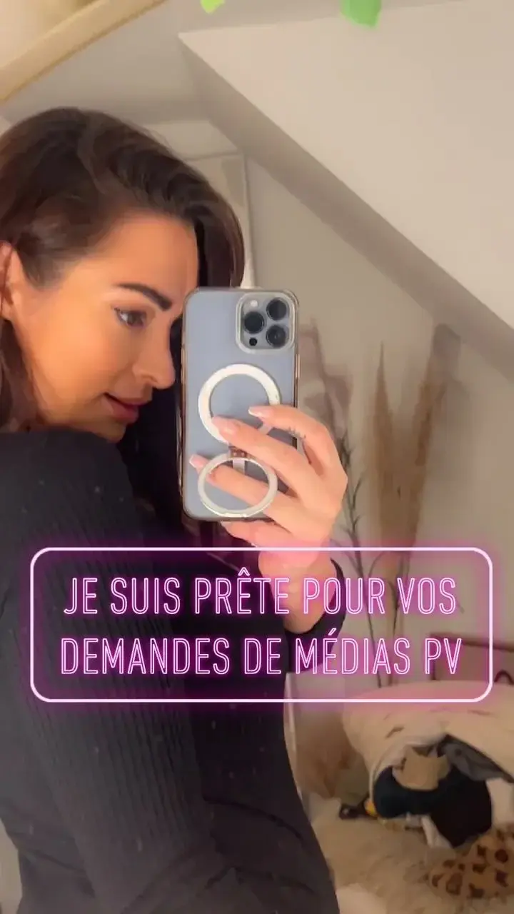 Leak & nude MYM — Emilienefnaf : « A de suite 🥵 » (MYM)