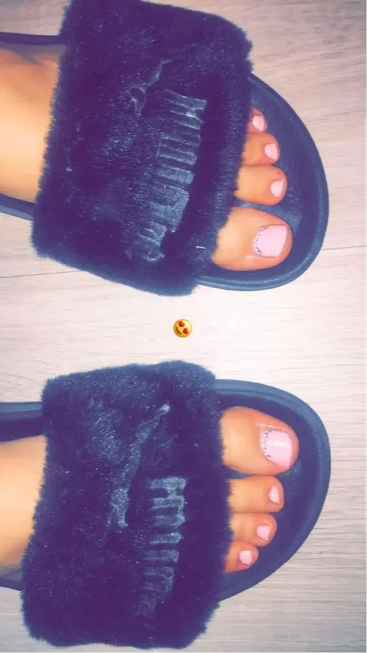 Leak & nude 1 — feetness_
