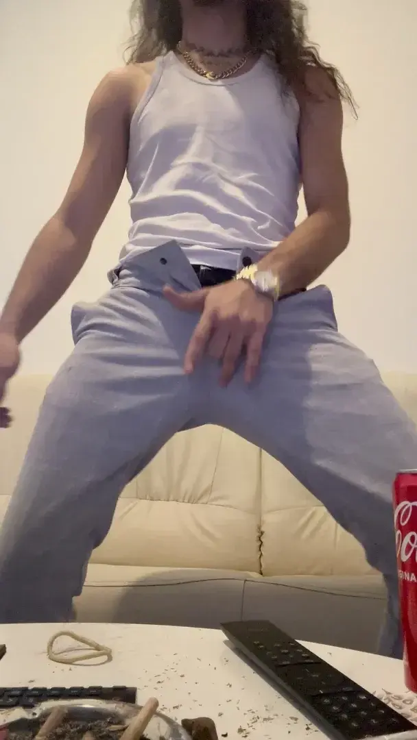 Hesitez pas a vous abonnez pour voir ma fanse en entière !💋🤭🕺