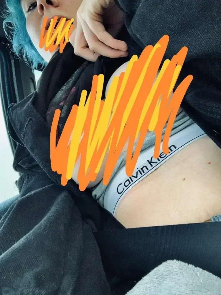Vous aimez les piercings ?La photo sera non-censurée ce soir 😌🤗