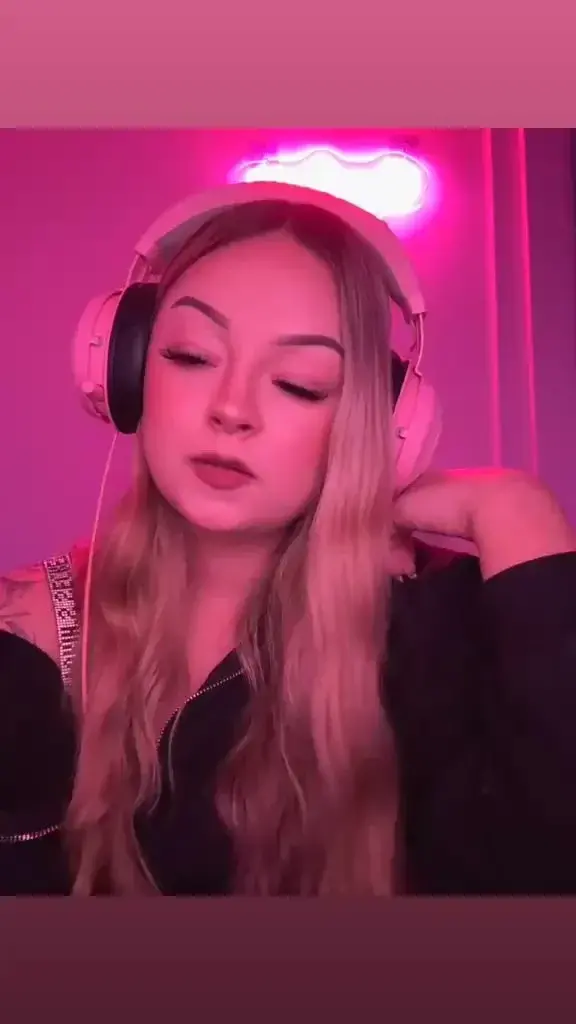 Leak & nude 22 — Sophia_pvre