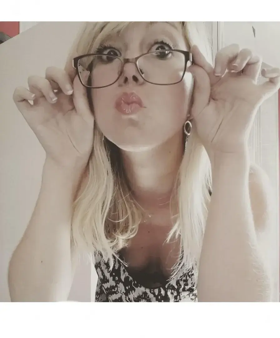 Leak & nude 3 — Melleelle