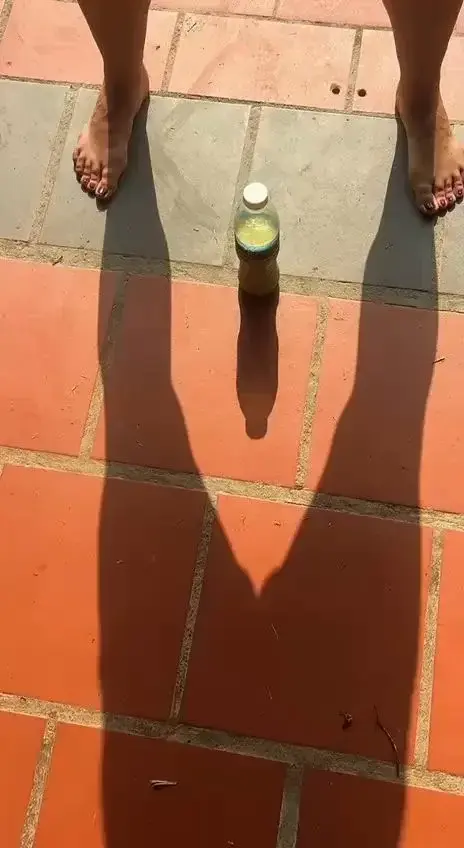 Leak & nude MYM — Leeloolib : « Un peu de sport, ça fait jamais de mal...😉🤭 » (MYM)
