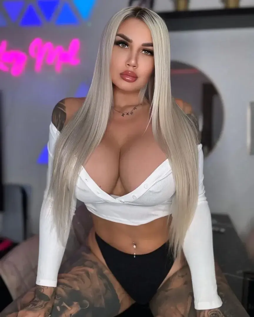 Leak & nude 3 — Karymel