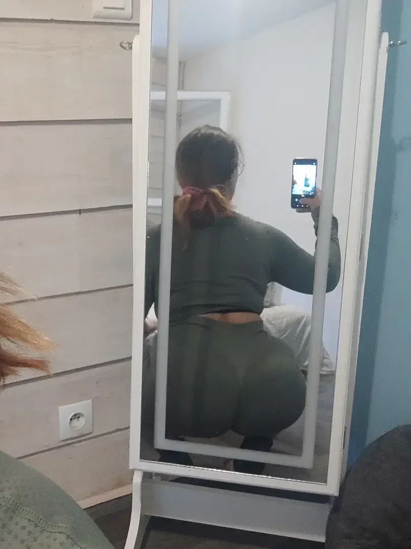 Leak & nude 1 — Jenesuispasmodele
