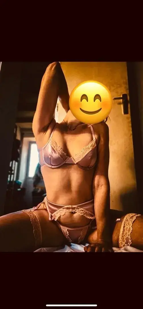 Estelle_ - Photo exclusive MYM 6 | French Modèles
