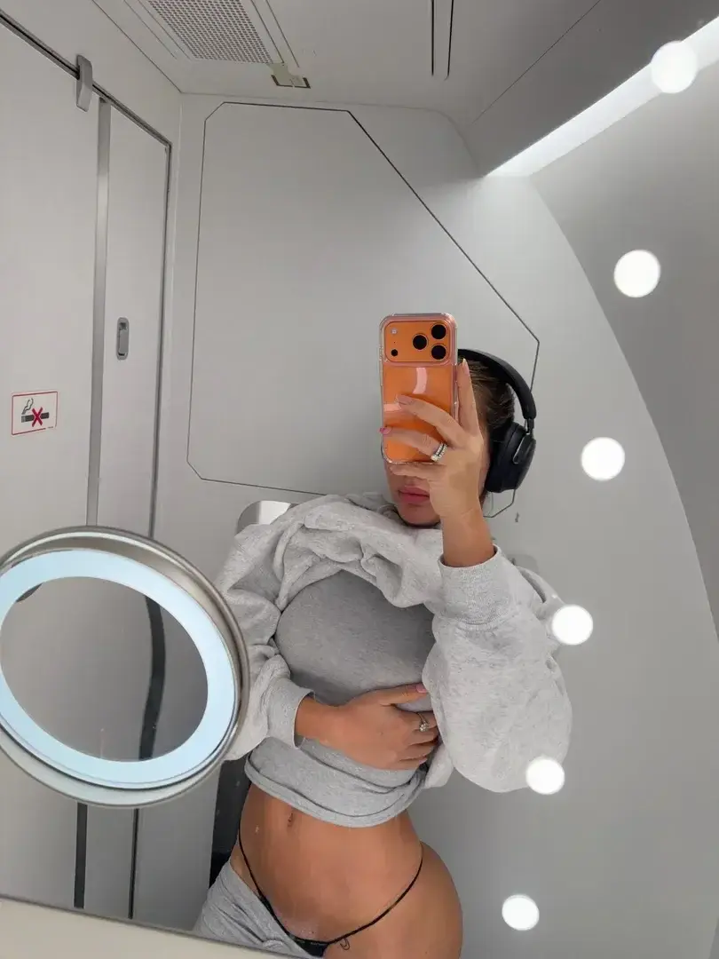Leak & nude MYM — Mathildtantot : « ABO GRATUIT 💦 » (MYM)